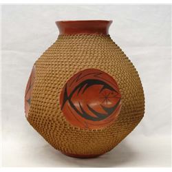 Mata Ortiz Textured Fish Jar by Jose Gonzalez