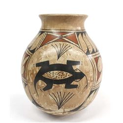 Mata Ortiz Polychrome Lizard Jar by Luis Ortiz