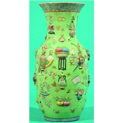 CHINESE FAMILE ROSE TEMPLE VASE - Painted porcelain, applied vases and assorted motifs, mid 19th...