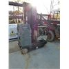 Image 2 : JLG 350LB HYDRAULIC LIFT