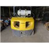 Image 3 : 2011 KOMATSU 40 PROPANE FORK LIFT