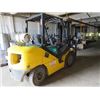 Image 4 : 2011 KOMATSU 40 PROPANE FORK LIFT
