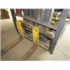 Image 7 : 2011 KOMATSU 40 PROPANE FORK LIFT