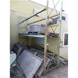 PALLET RACKING C/W LUMBER