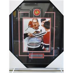 SIGNED/FRAMED BOBBY HULL PHOTO