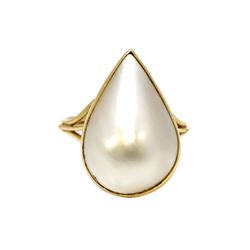 14k Gold Mabe Pearl Ring