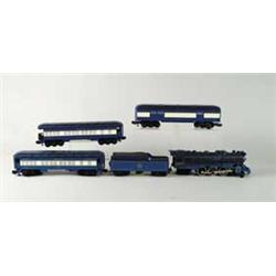 FIVE PIECE LIONEL TRAIN SET.