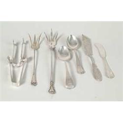 LOT OF SIX STERLING FLATWARE PIECES.