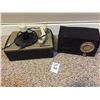 Image 1 : Vintage Radio & Record Player