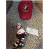 Image 2 : Team Canada items