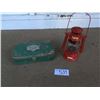Image 1 : Vintage Tackle Box & lantern