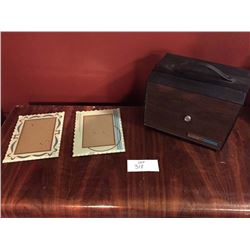 Vintage Projector & Photo Frames