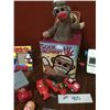 Image 4 : Sock Monkey & Vintage Character Items