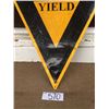 Image 2 : Vintage Yield Road Sign