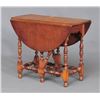 Image 1 : Wallace Nutting Butterfly Drop Leaf Table