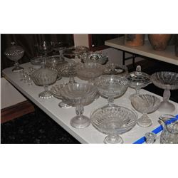 Group of 18 Victorian Glass Articles