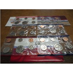 1984,1987 & 1988 US MINT SETS P/D (WITH ENVELOPES)