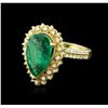 Image 2 : 14KT Yellow Gold 3.82ct Emerald and Diamond Ring