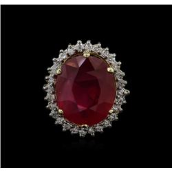 10.86ct Ruby and Diamond Ring - 14KT Yellow Gold