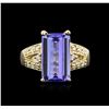 Image 1 : 4.95ct Tanzanite and Diamond Ring - 14KT Yellow Gold
