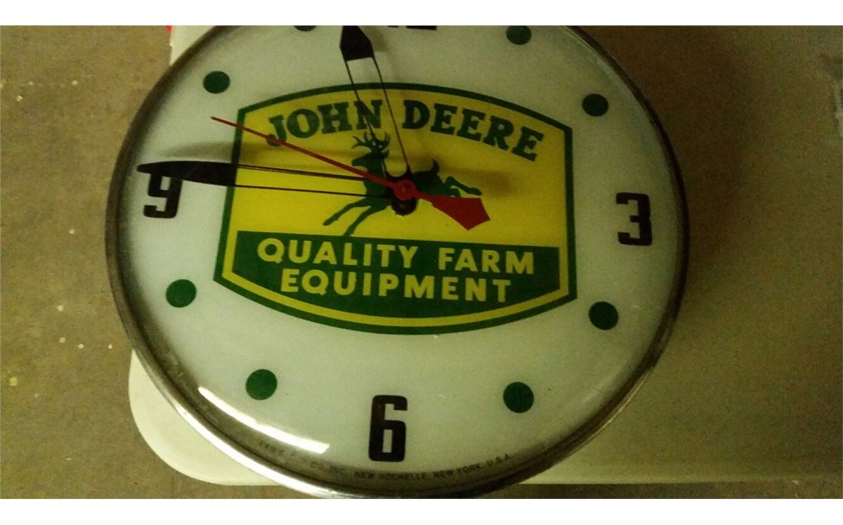 John Deere Light Up Advertising Clock working