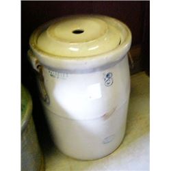 Red Wing 3 gal Butter Chrun w/ lid