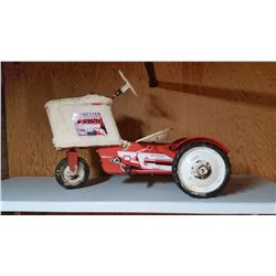 Midwester Peddle Tractor White Original Tear Drop Pedals & Hub Caps
