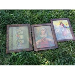 3 Picture Frames