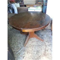 Round Oak Table