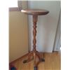 Image 1 : Maple Pedestal w/inlaid Maple Top & Lions Claw Feet on Base