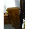 Image 2 : Mahogany Dining Room Table w/4 Chairs & 2 Leafs