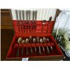 Image 1 : Oneida Flatware Service