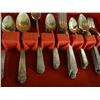 Image 2 : Oneida Flatware Service