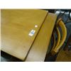 Image 2 : Maple Slide Leaf Table w/4 Chairs