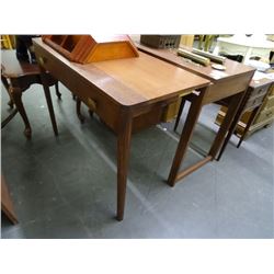 Saginaw Slide Out Table