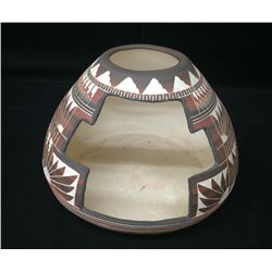 Large Navajo Etched Pottery