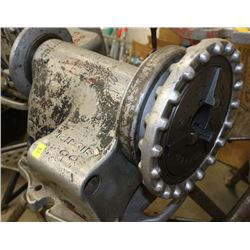 RIDGID 300 PIPE THREADER