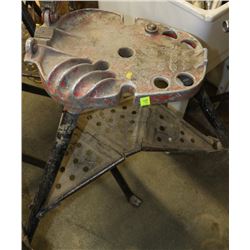 PORTABLE TRI-STAND PIPE THREADER