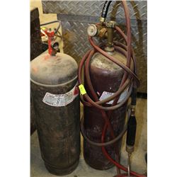 2 TANKS OF ACETYLENE W/ ATTACHED HOSE