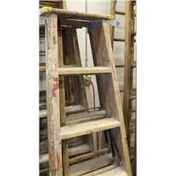 5FT WOODEN LADDER