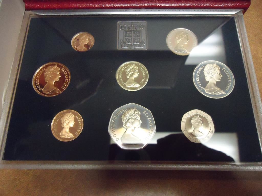 1984 UNITED KINGDOM PROOF COIN COLLECTION ORIGINAL ROYAL MINT PACKAGING