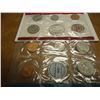 Image 2 : 1969 US MINT SET (UNC) P/D/S (WITH ENVELOPE) 40% SILVER JOHN F. KENNEDY HALF DOLLAR, THIS IS AN OFFI