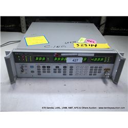 HP 8657B SIGNAL GENERATOR W/ OPTION 001-003 (print sequence:) 68939-S742109