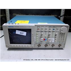 TEKTRONIX TDS-620 TWO CHANNEL DIGITIZING OSCILLOSCOPE (print sequence:) 68873-S744372