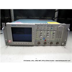 TEKTRONIX TDS-640 FOUR CHANNEL DIGITIZING OSCILLOSCOPE (print sequence:) 68894-S745003