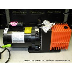 ALCATEL 2004A VACUUM PUMP
