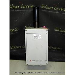 BOX: EG & G 200 HUMIDITY TRANSMITTER