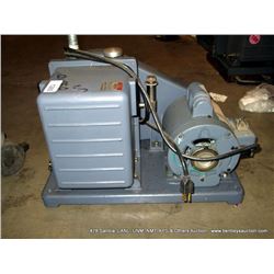 WELCH 1402 DUO SEAL VACUUM PUMP
