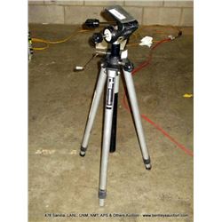 DAVIS & SANFORD DG/H4 TRIPOD (print sequence:) K-484