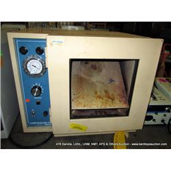 VWR 52201504 OVEN (print sequence:) 69745